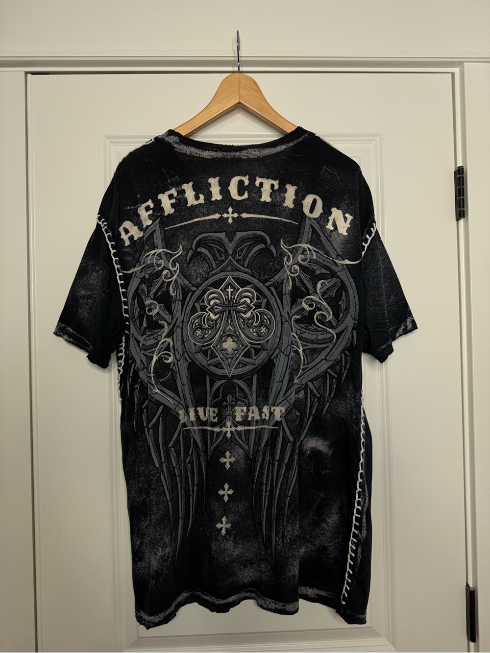 Affliction Black Distressed Live Fast Graphic Tee - Picture 3 of 3
